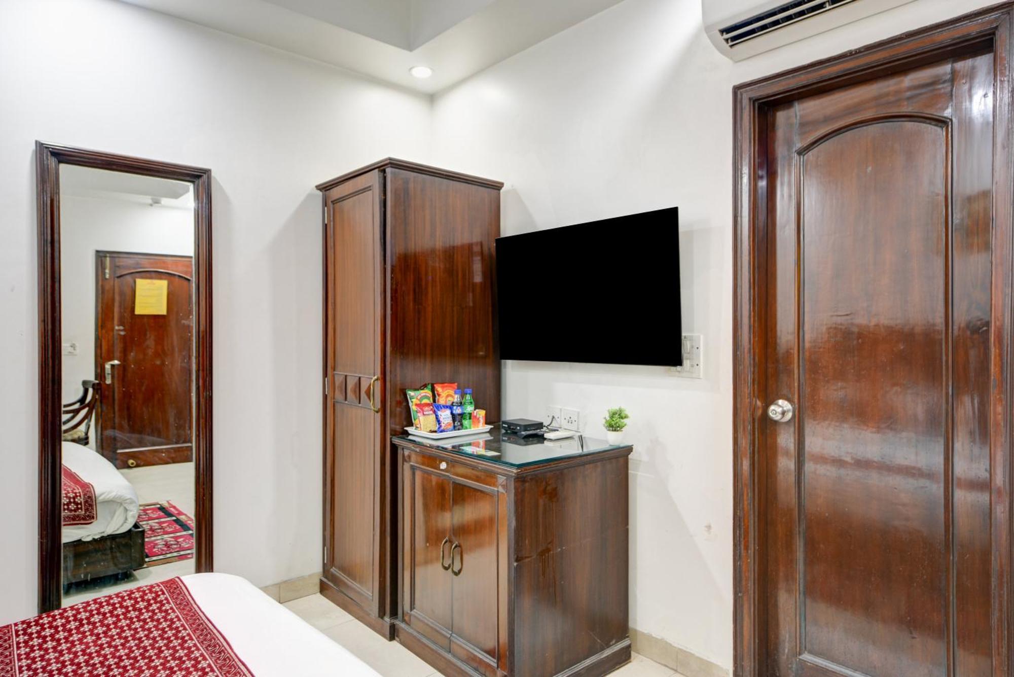 Hotel Legend International - 02 Mins From New Delhi Railway Station Exterior photo