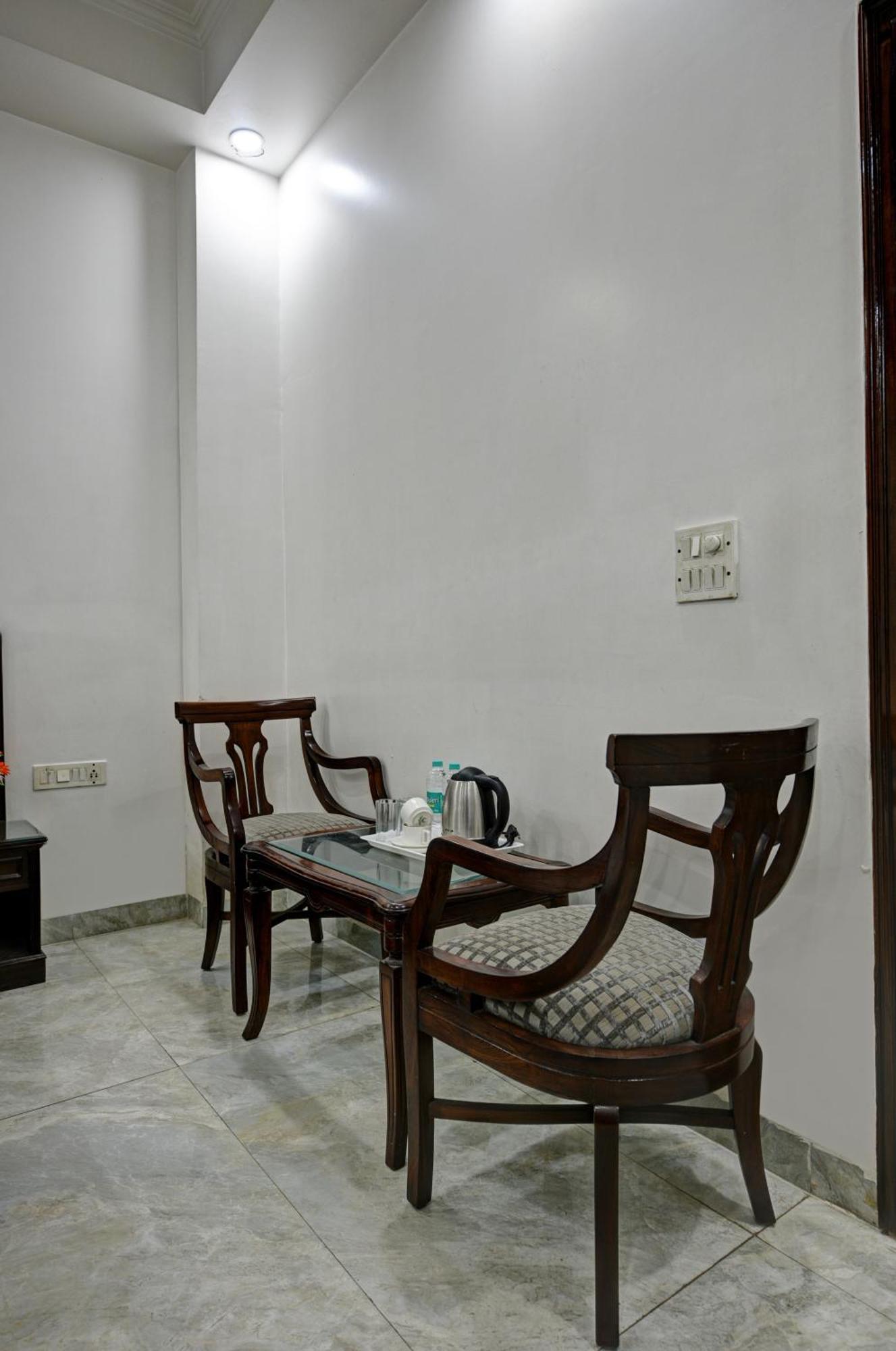 Hotel Legend International - 02 Mins From New Delhi Railway Station Exterior photo